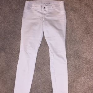 White ankle jeans